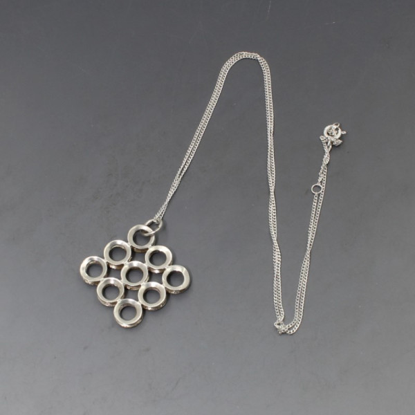売れ筋介護用品も！ Kultaseppa Salovaara Finland Silver Pendant アクセサリー